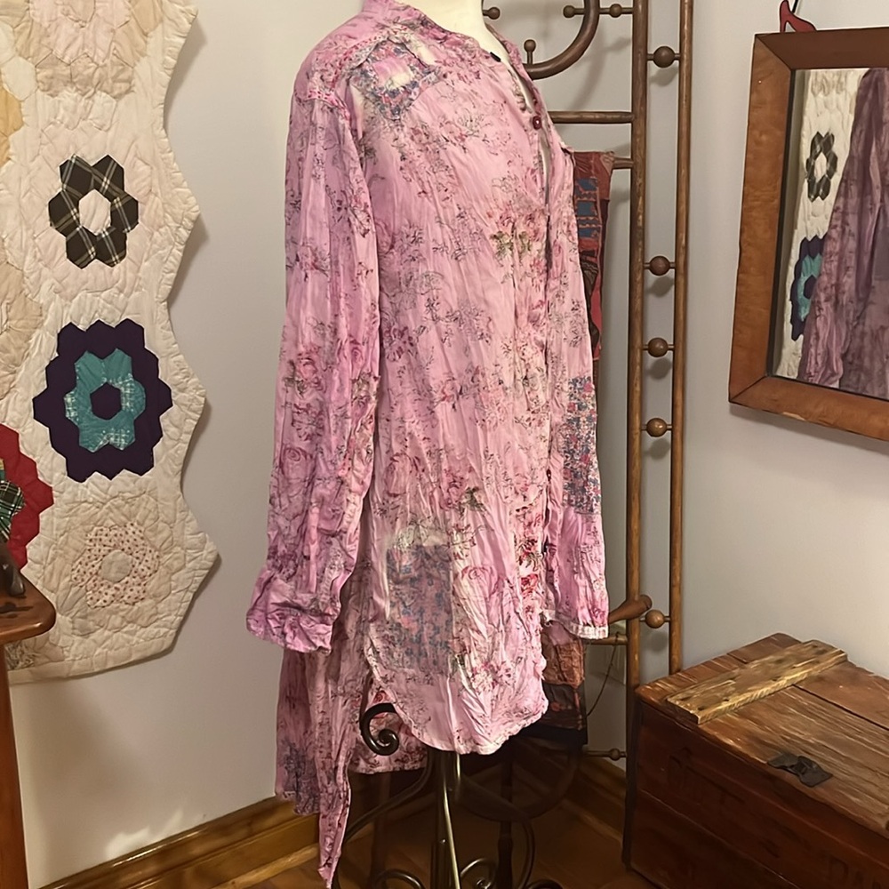 Magnolia Pearl Laurel Shirt Cabbage Rose - Picture 7 of 15